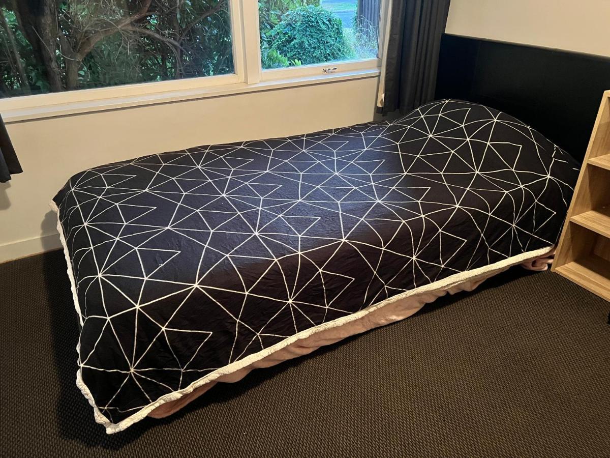 Single Room #1 Or #3 - Homestay Family Home - No Breakfast 汉密尔顿 外观 照片