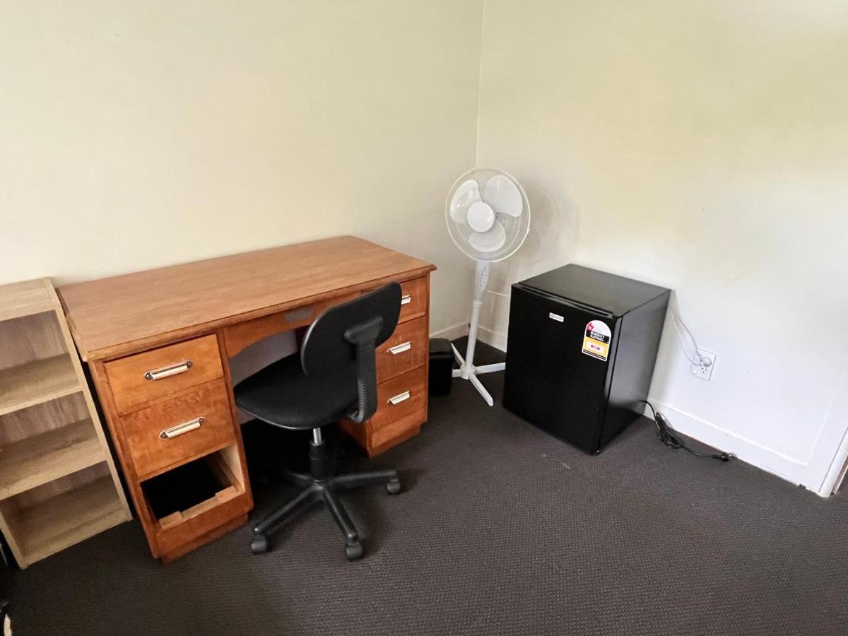 Single Room #1 Or #3 - Homestay Family Home - No Breakfast 汉密尔顿 外观 照片