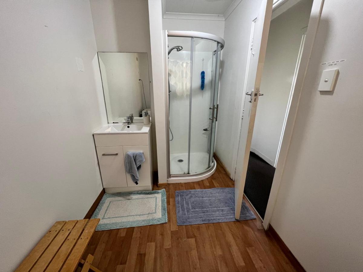 Single Room #1 Or #3 - Homestay Family Home - No Breakfast 汉密尔顿 外观 照片